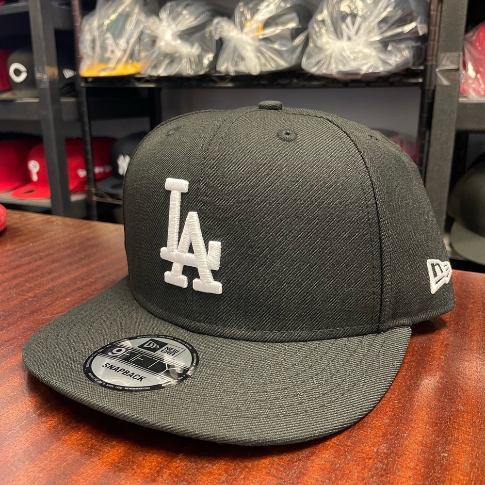 NEW ERA - MLB Baseball Hat - Los Angeles Dodgers 9FIFTY Snapback Cap - Black - Picture 2 of 4